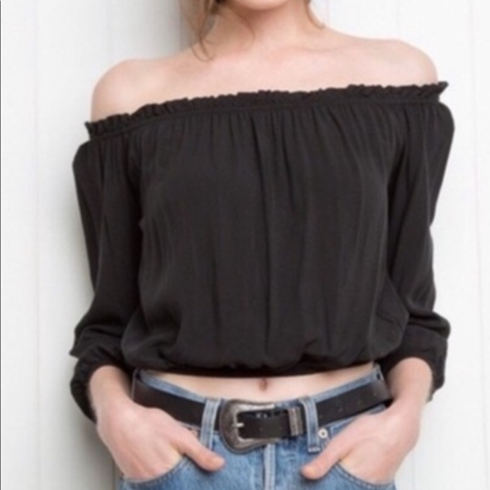 Brandy Melville off the shoulder top black